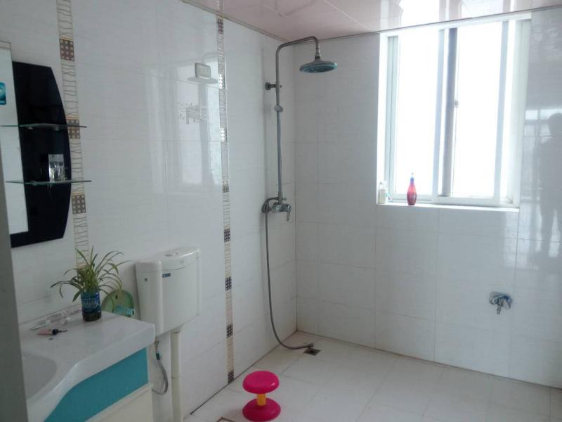 --乾坤陽(yáng)光3室2廳2衛(wèi)2000元--