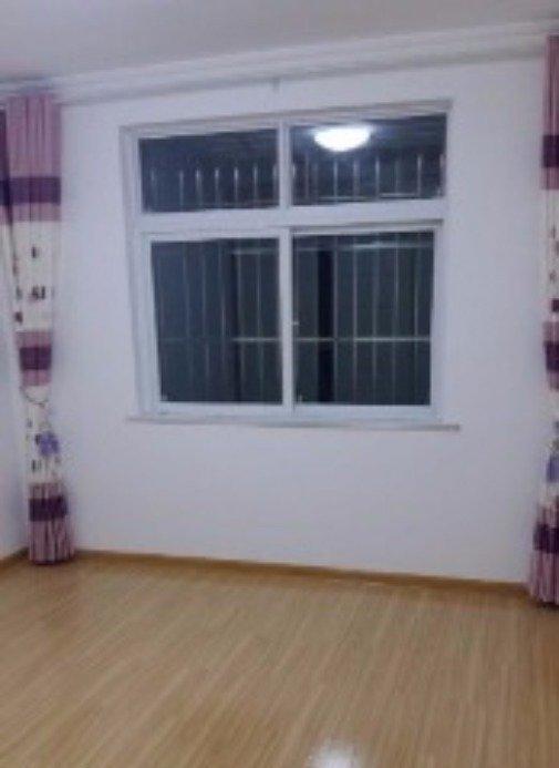 ---黃陂西路水木清華3室2廳103平米精裝修----