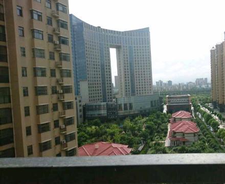 兰苑户型毛坯急售 可看房