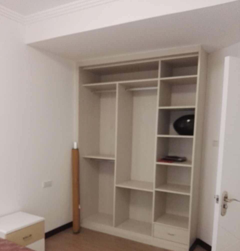 中建国际花园3室2厅2卫118.58平米