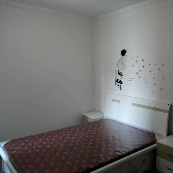 中建国际花园3室2厅2卫118.58平米