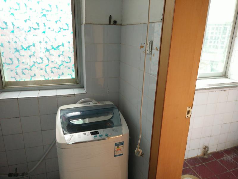 高低坡地,百余书中“简约式景观”不简单