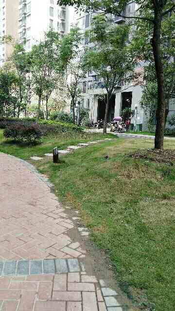 铜雀台二期小三房出售