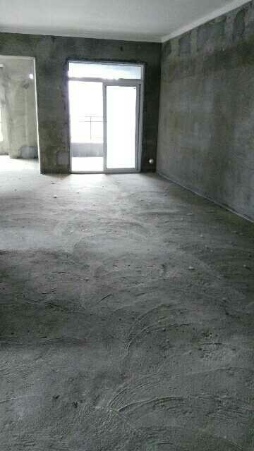 铜雀台二期小三房出售