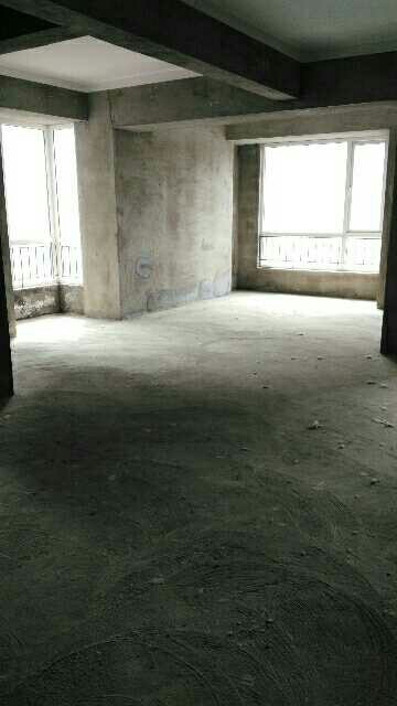 铜雀台二期小三房出售