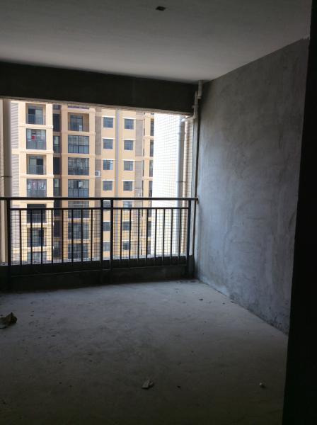 兰苑户型毛坯急售 可看房