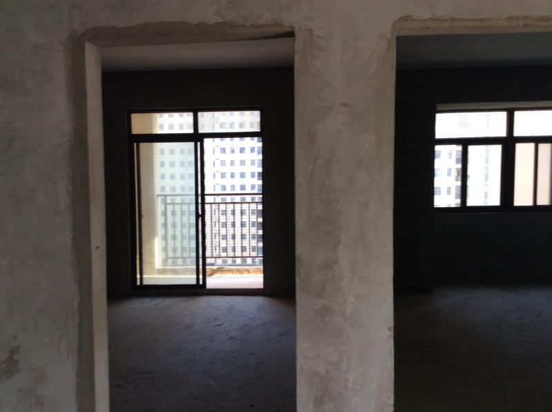 兰苑户型毛坯急售 可看房