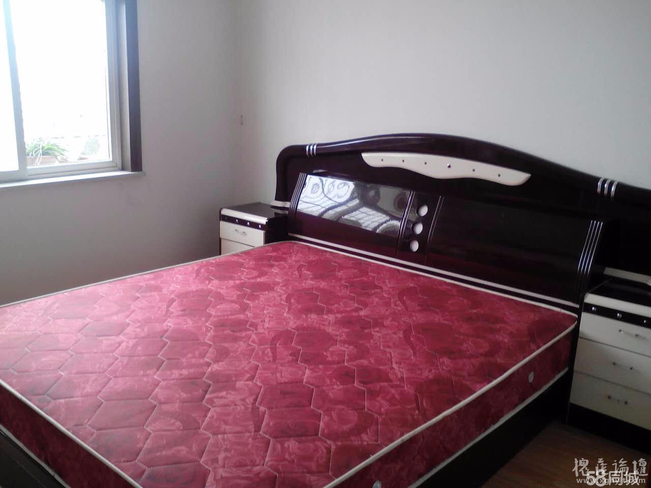 超值【怡馨新居】3室2廳1衛(wèi)117平米精裝30萬