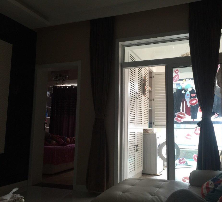 銅雀臺精裝東城城鐵起點(diǎn)站2室2廳1衛(wèi)