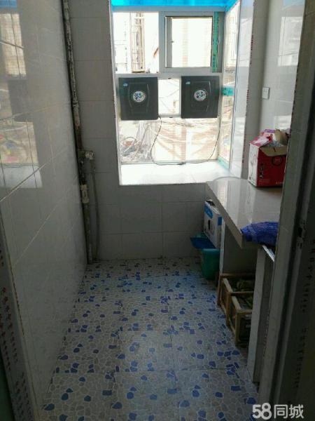 體育館對(duì)面好住處，1室1廳1衛(wèi)