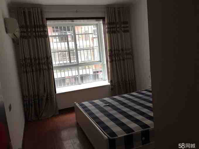 鴻學(xué)嘉園精裝修，拎包入??！