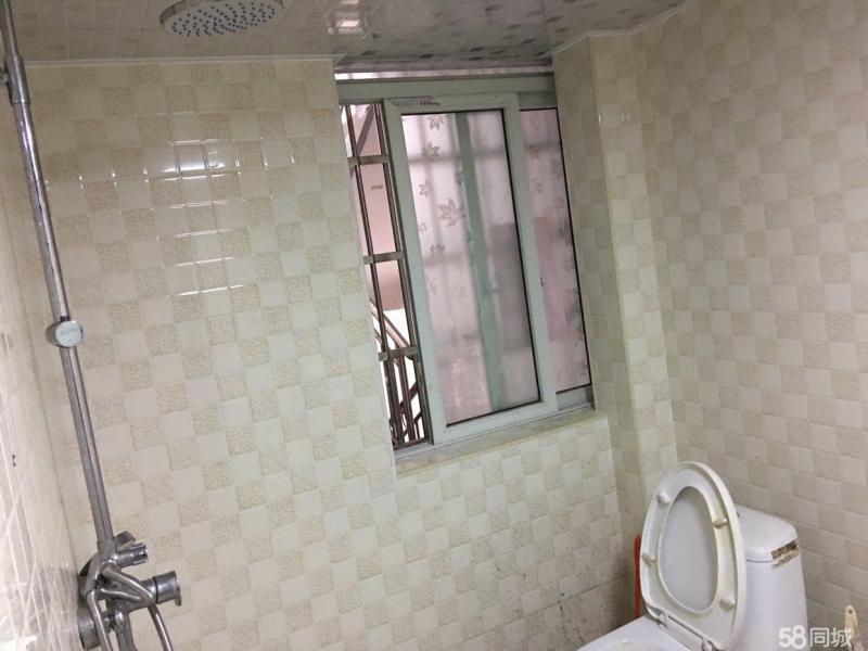 鴻學(xué)嘉園精裝修，拎包入?。? src=