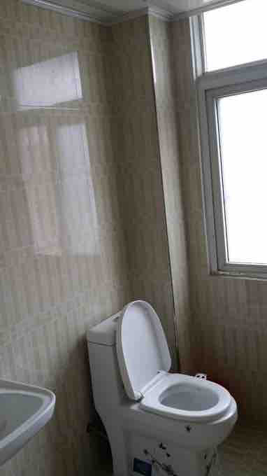 航空路書苑小區(qū)精裝修，拎包入??！