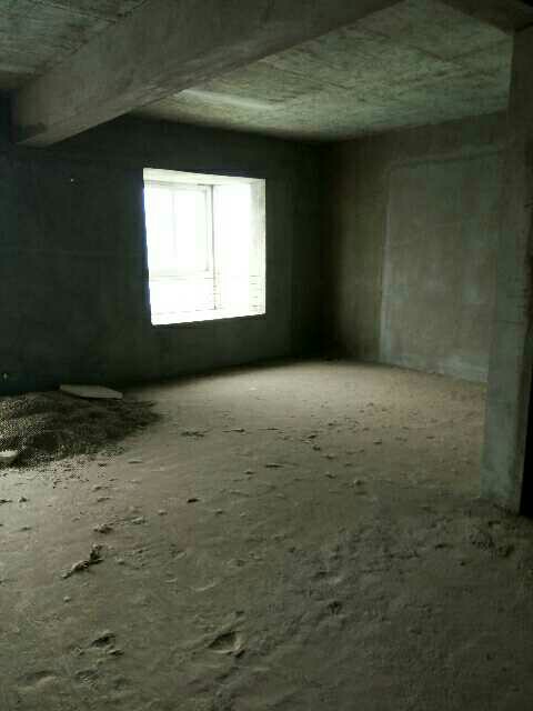 地段 ，交通便利，大戶型