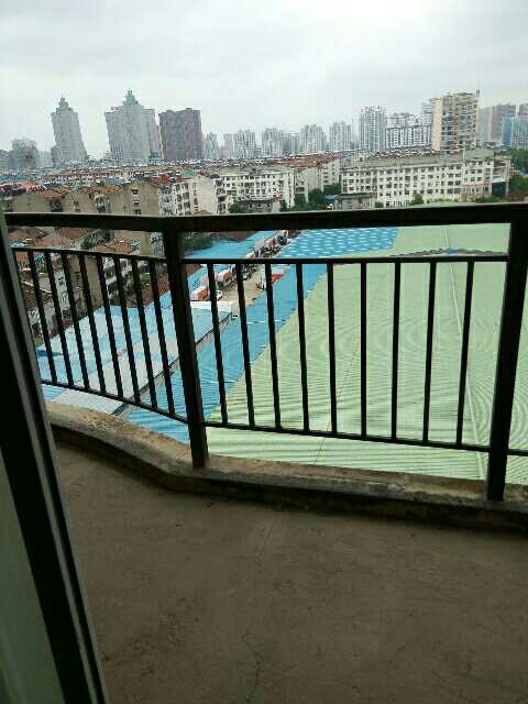 地段 ，交通便利，大戶型