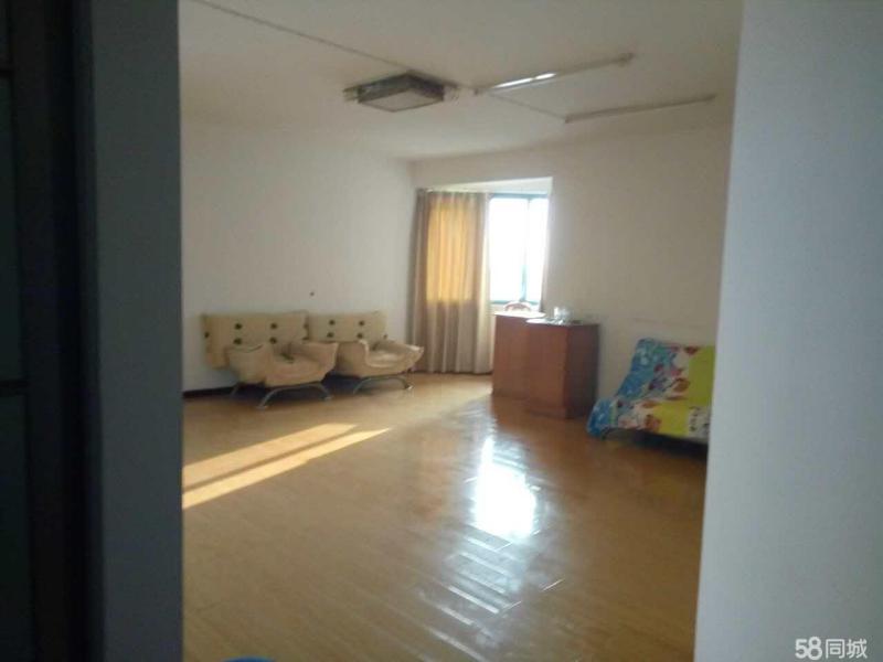 錦繡豪庭3室2廳132平米中等裝修