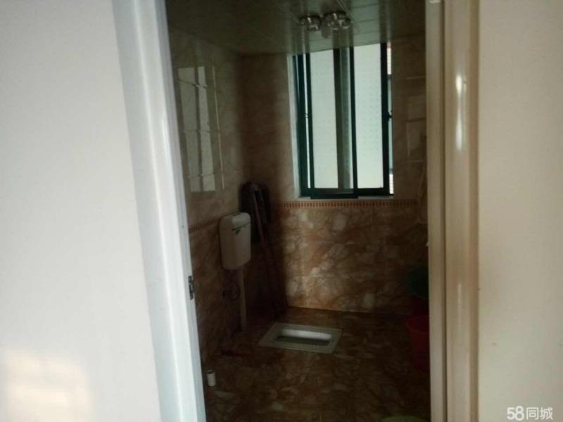 錦繡豪庭3室2廳132平米中等裝修