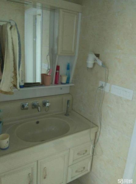 灣流匯亞瀾灣2室2廳89平米出租