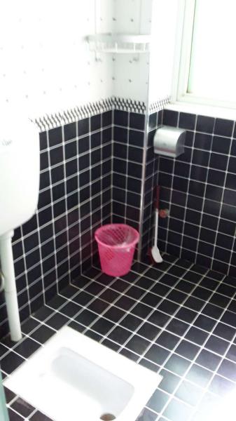 幸福花城125㎡3室2廳2衛(wèi)2陽(yáng)臺(tái)精裝好房1300元每月急租