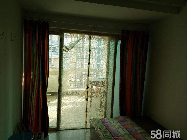 百佳豪庭三居室，無遮擋風(fēng)景超高樓層，超低價(jià)格，居家 選！