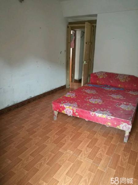 航天醫(yī)院對面私房3樓2室1廳房屋出租