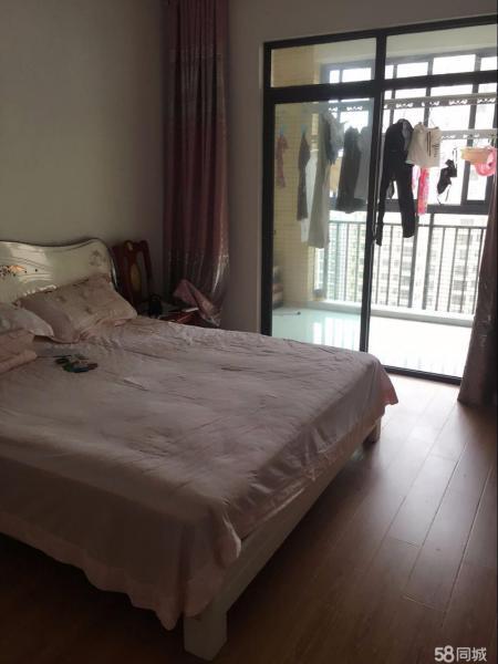 宇濟(jì)濱湖天地2000元/月125㎡3室2廳1衛(wèi)1陽(yáng)臺(tái)精裝