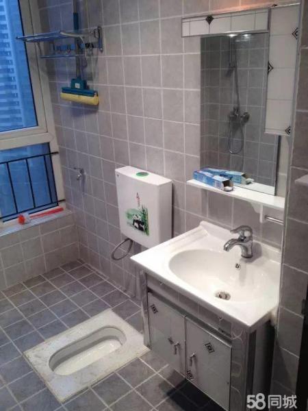 灣流匯精裝修3居室拎包入?。? src=