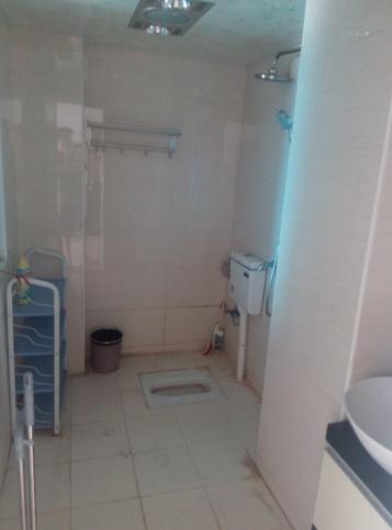 ----保麗四棟一室一廳精裝修家電齊全1400----