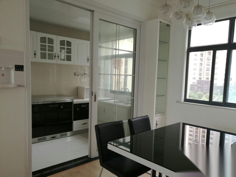 精装修婚房 次出租，拧包即住-整租