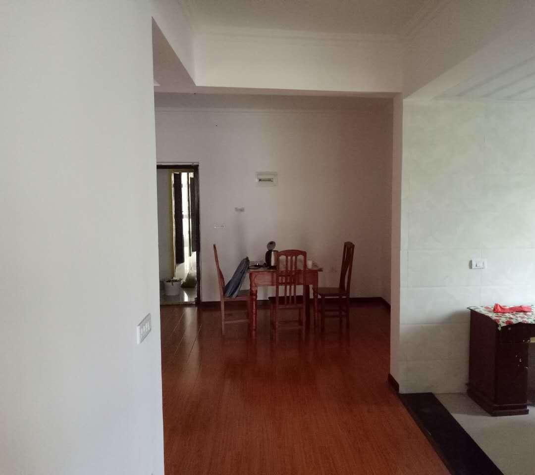 宇济滨湖天地兰苑3室2厅1卫(个人)