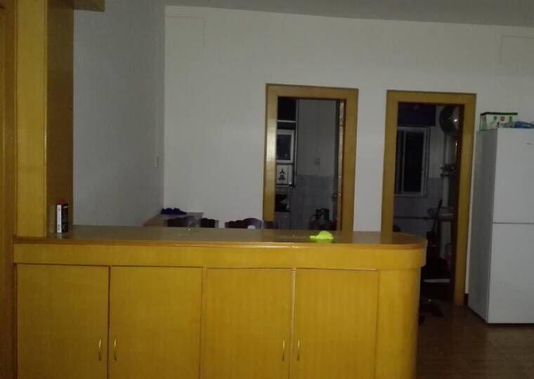 玉泉路口槐荫小区2室2厅100平米中等装修年付(个人)