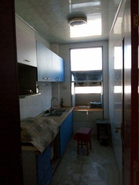 -----出售:孝南建設(shè)路孝武超市對(duì)面7樓裝修3室2廳1衛(wèi)