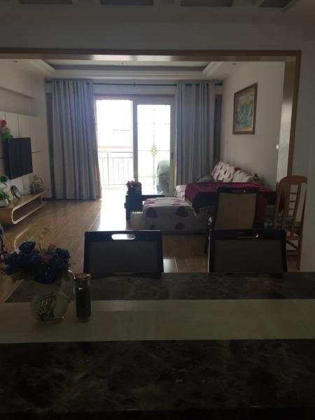 ----孝柴小區(qū)電梯樓10樓2室2廳90平精裝43萬--