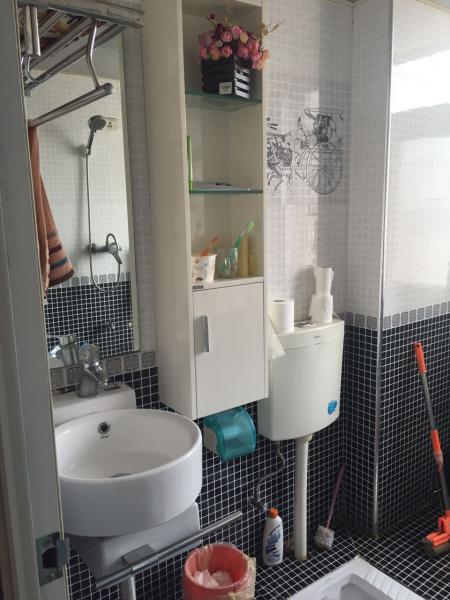 ----孝柴小區(qū)電梯樓10樓2室2廳90平精裝43萬--