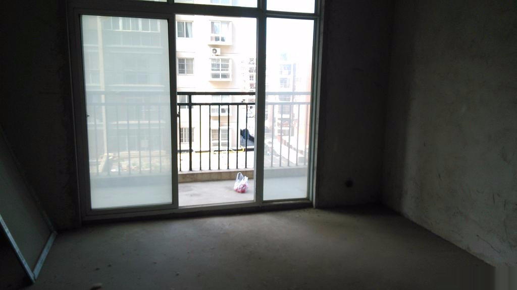 (出售)孝南錦繡后湖3室2廳1衛(wèi)131平米