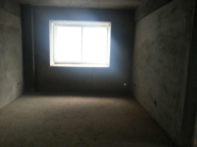 宇濟濱湖天地蘭苑毛坯高檔小區(qū)