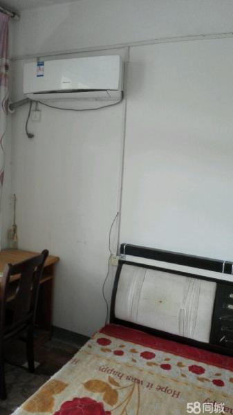 鬧中取靜，全州約克鎮(zhèn)2居室年付1萬六樓， 出租！