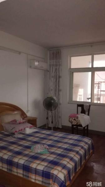 鬧中取靜，全州約克鎮(zhèn)2居室年付1萬六樓， 出租！