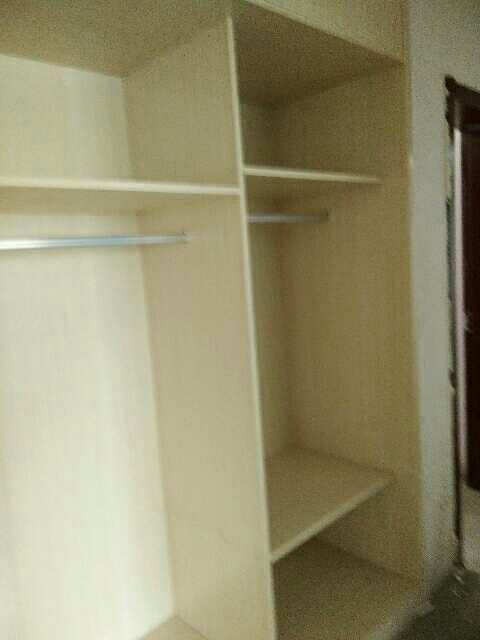 春尚小區(qū)2居室低價(jià)出租！