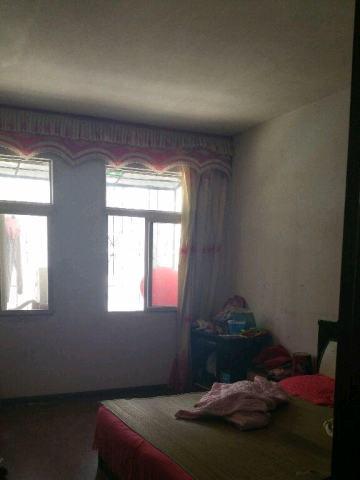 出售:孝南華隆家園3室2廳1衛(wèi)102㎡38萬(wàn)