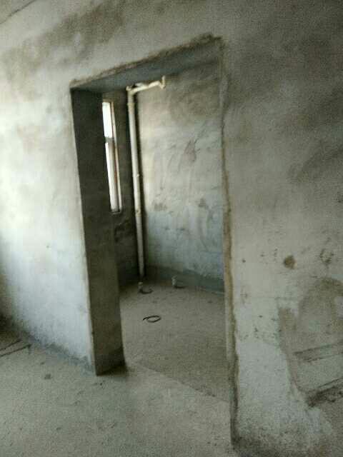 肖家小湾四室二厅二卫大户型低价急售！