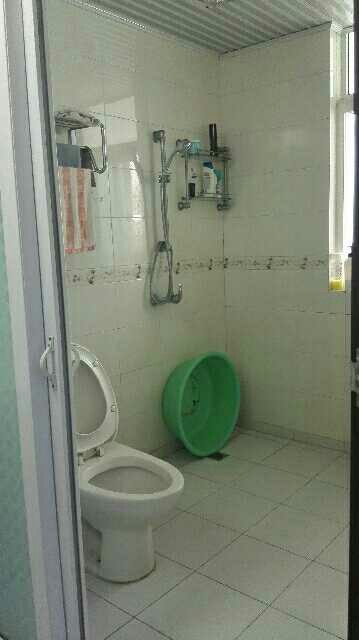 东苑小区3室2厅精装出售