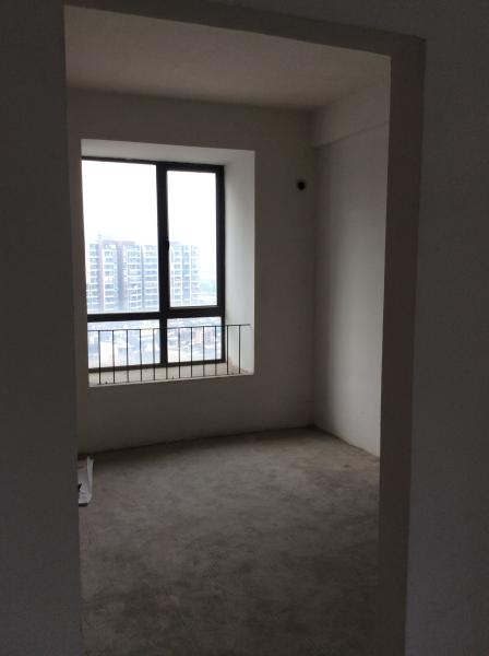  觀景房證滿兩年三房毛坯等您來