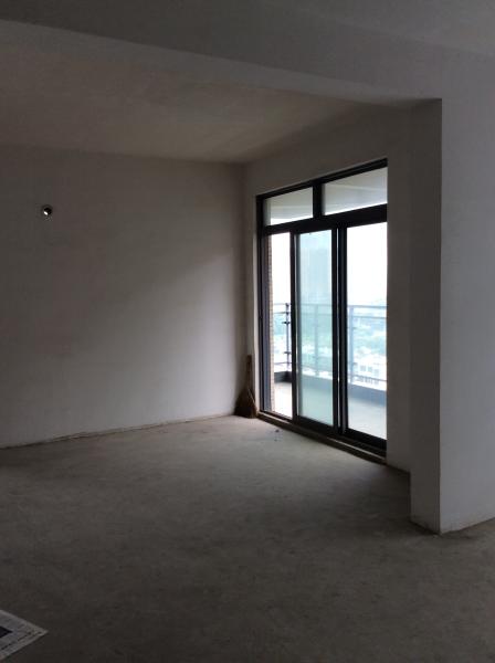  觀景房證滿兩年三房毛坯等您來