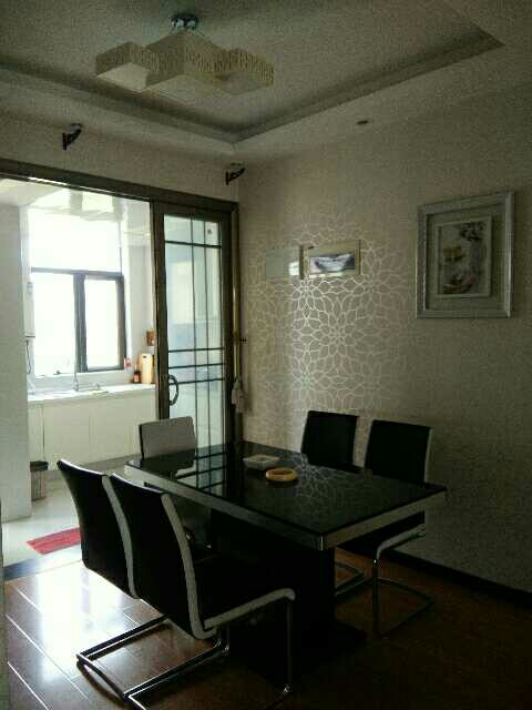 福星城三室精裝房出租，拎包即可入?。? src=