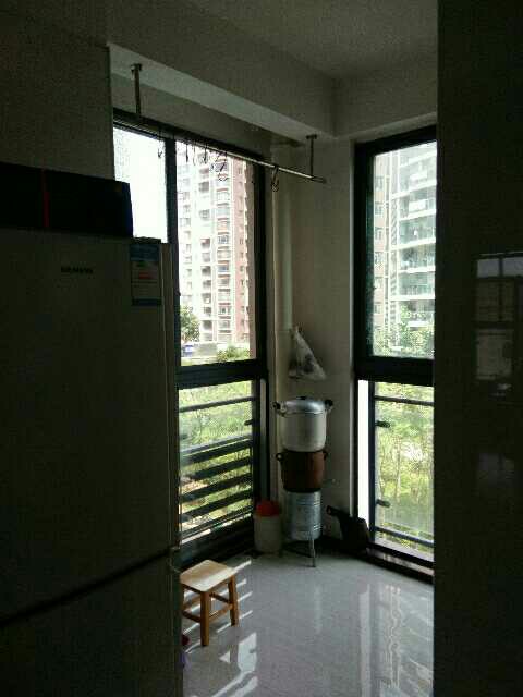 福星城三室精裝房出租，拎包即可入?。? src=