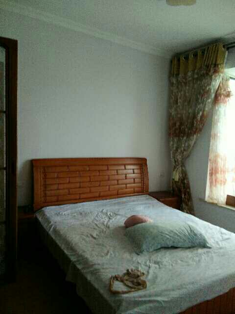 福星城三室精裝房出租，拎包即可入??！