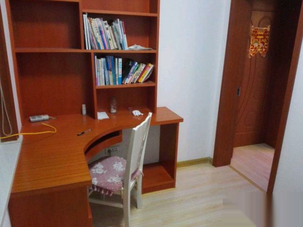 ----南大三軍小區(qū)一套2室2廳1廚1衛(wèi)精裝房出租,家電家具