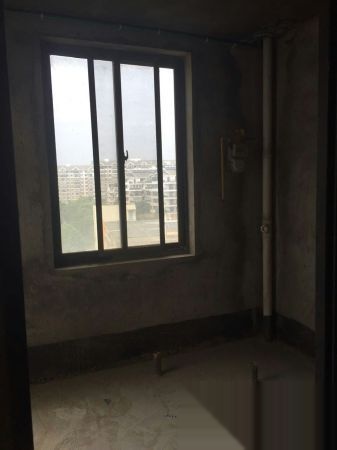 --------蔚蓝新都二室二厅一卫93平毛坯两证全满五年