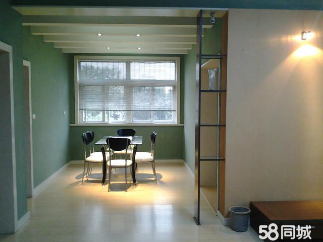 東苑小區(qū)3室精裝修拎包入??！